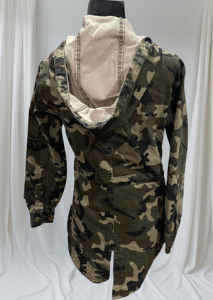 Battle green long sleeves hoody with draw string belt