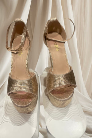 OPEN TOE GOLD HIGH HEELED PAGEANT SHOES